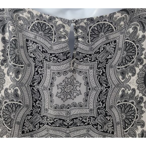 Willi Smith Black Gray White Floral Print Top Large Lightweight Soft Flowy - Picture 6 of 6